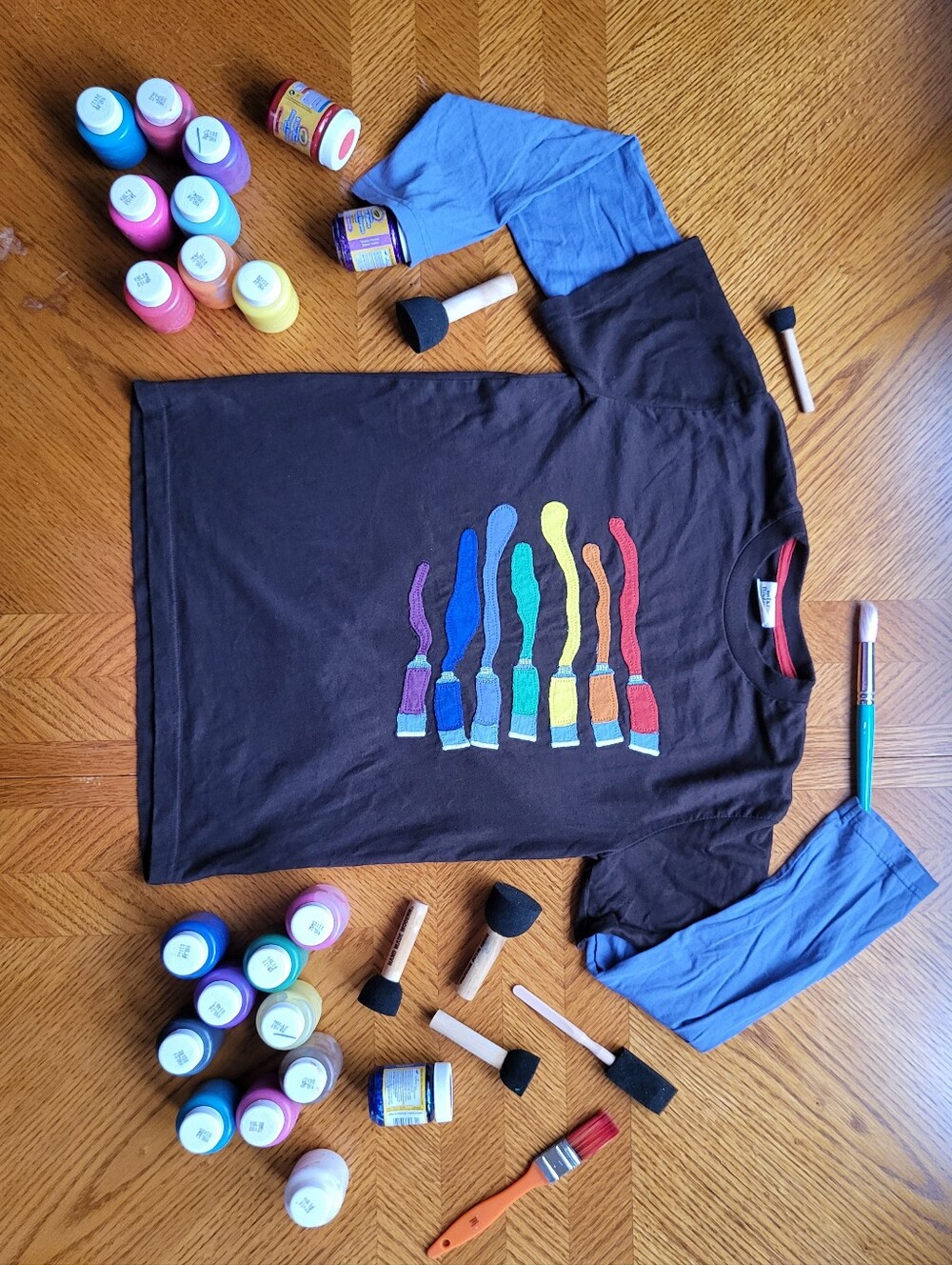 Mini Boden paintbrush Tee - Picture 4 of 8
